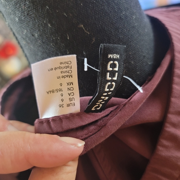 H & M Burgundy Hooded ZIppered Utility Cardigan - Picture 4 of 12